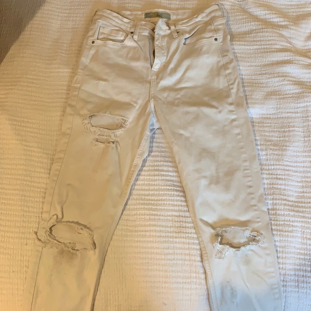 Top shop white jeans with distressing